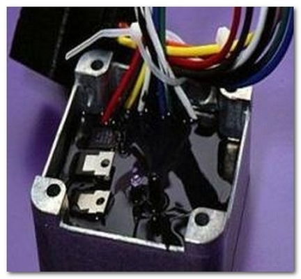 Easy Application Epoxy Potting Compound Glue High Thermal Conductive Potting Electronic Epoxy Resin Adhesive